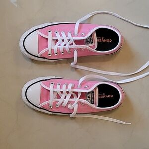 CUSTOM Neon Pink Converse low-tops